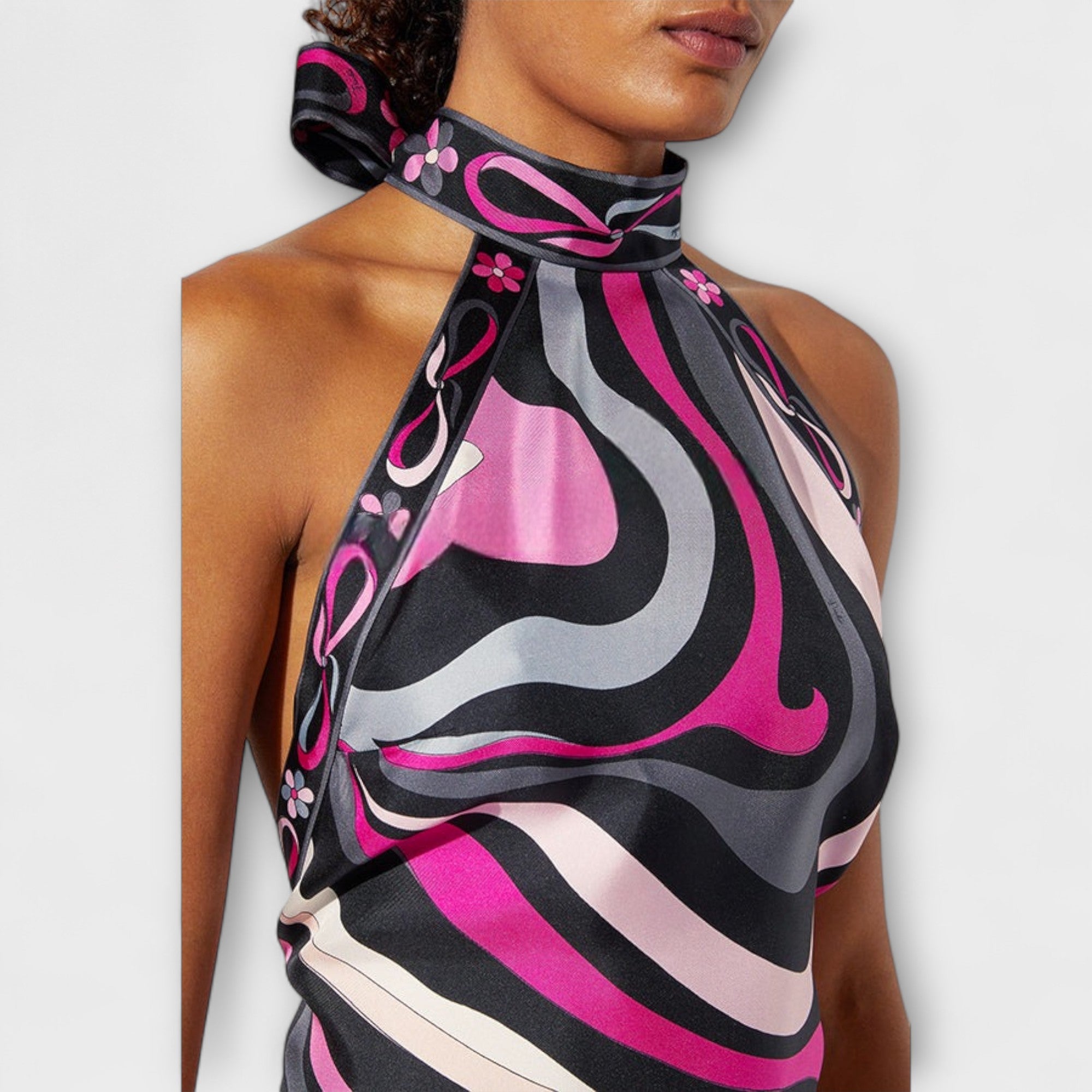 Everly | Halterneck Top og Asymmetrisk Midi Skjørt Sett