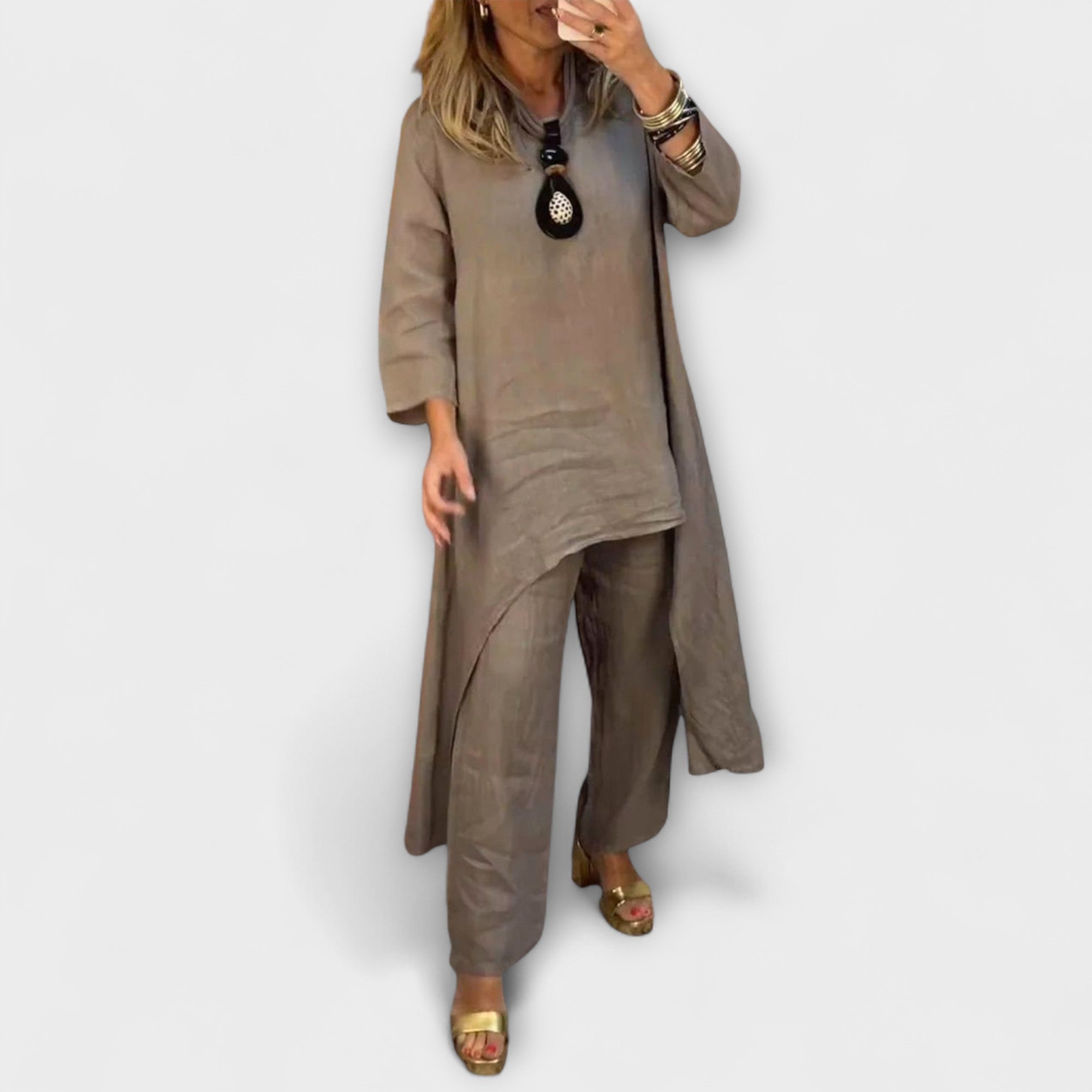 Tabea | Lin Dress med Rund Uringning