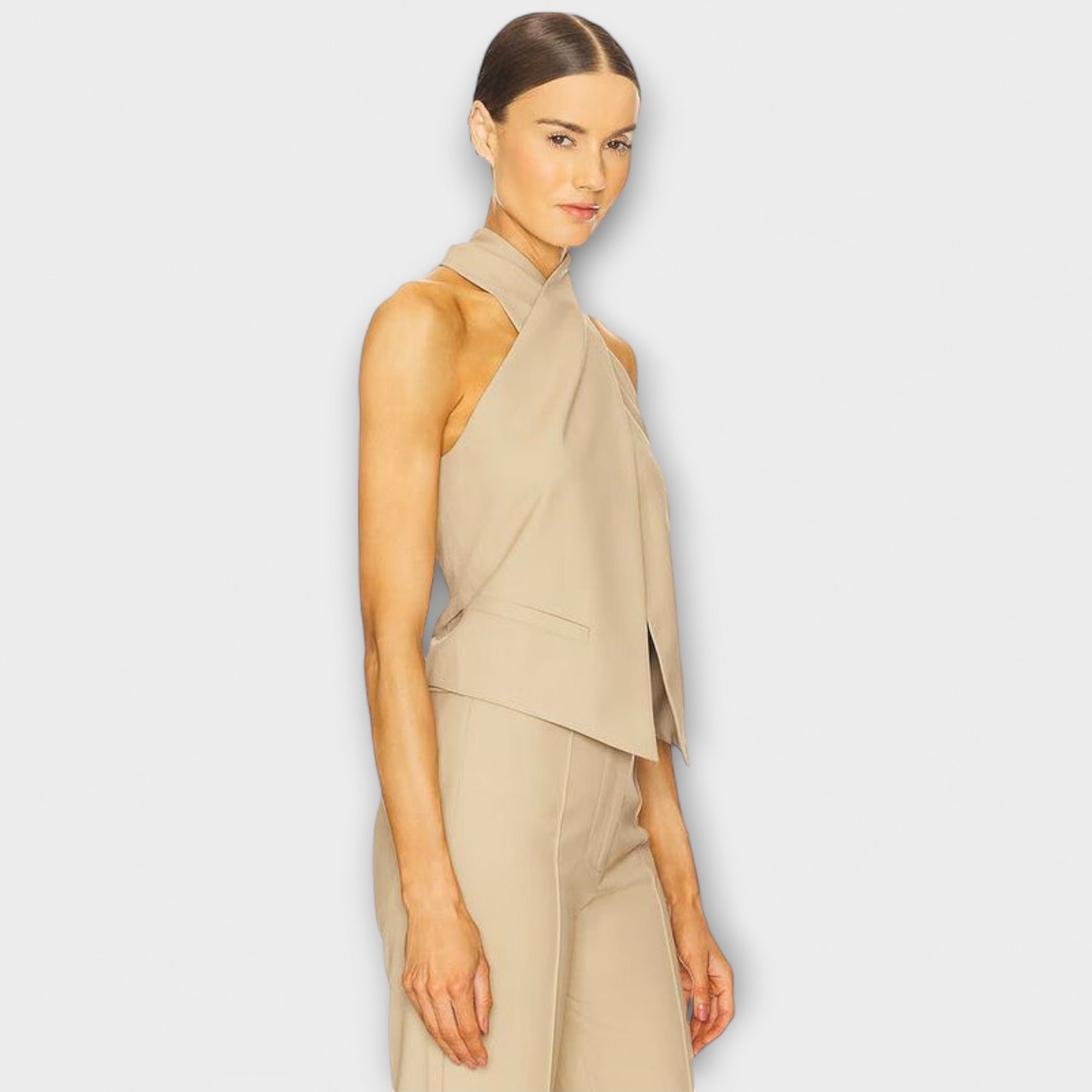 Juni | Crisscross Halter Neck Tank Top