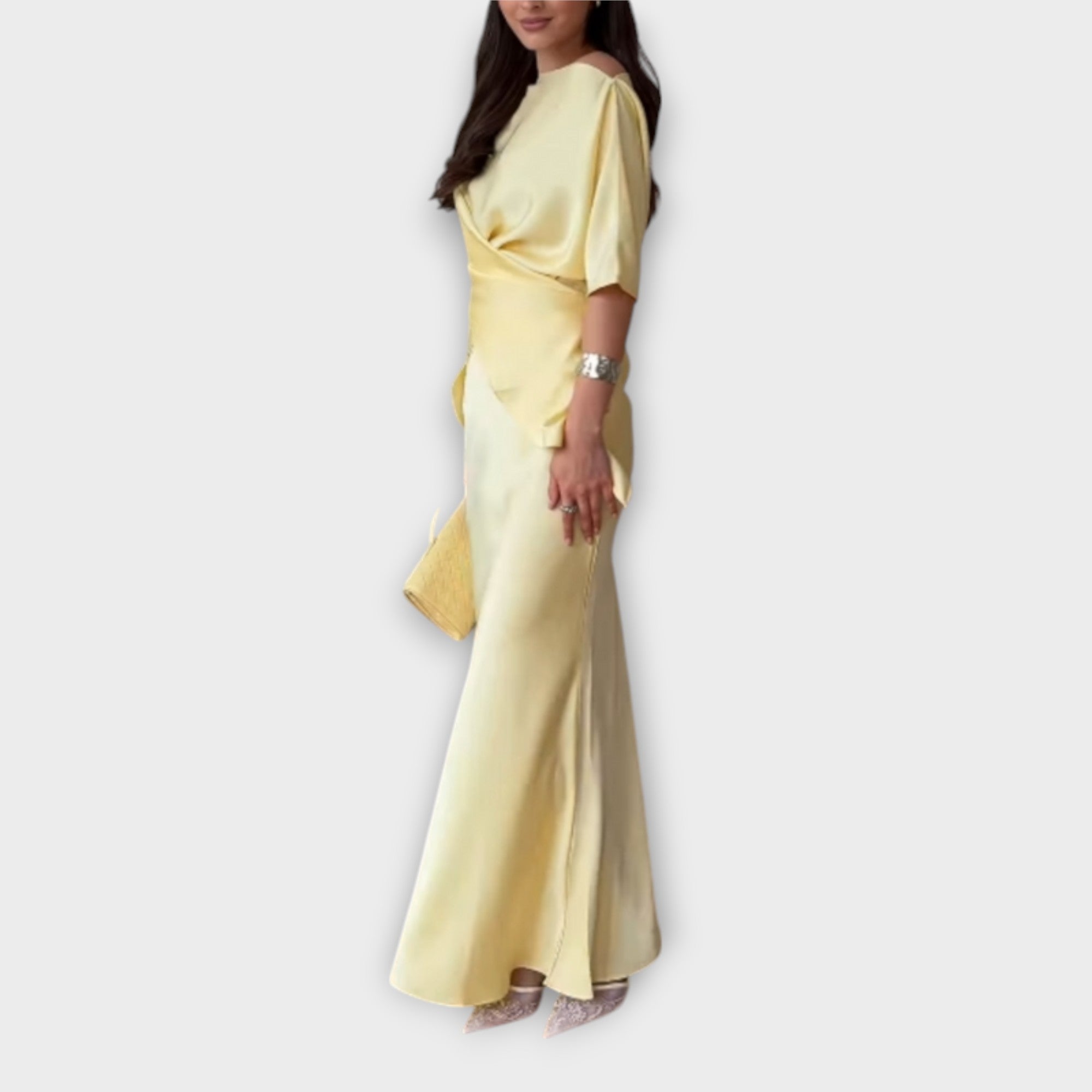 Finja | Off-Shoulder Topp med Knute Front og Skjørt Ensemble