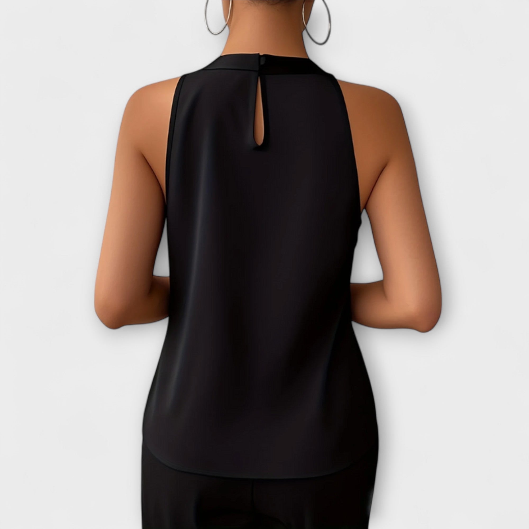 Skye | Chic Sateng Bluse med Off-Shoulder Design