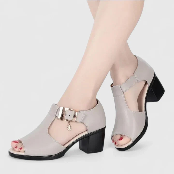 Lyzanne | Elegante Sandaler