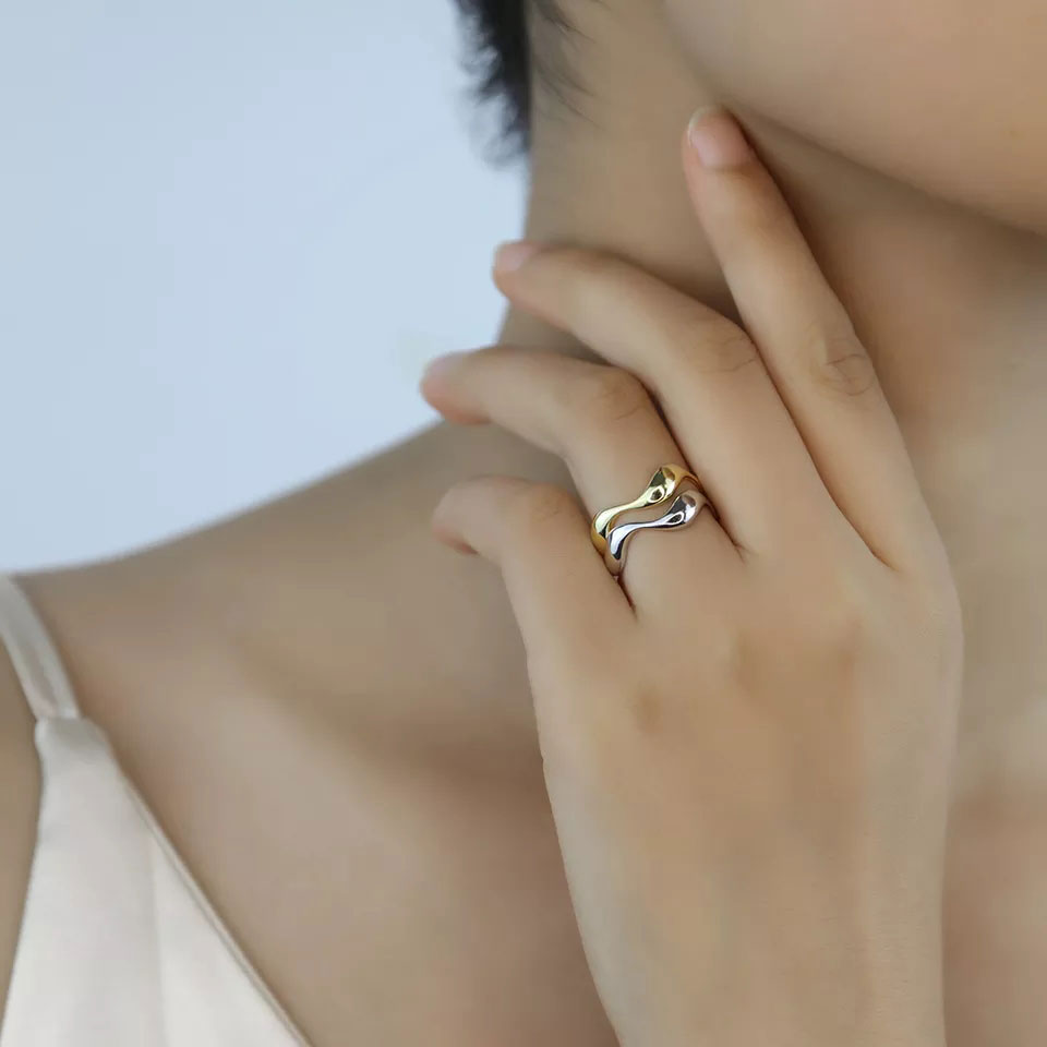Carisseya | Bølge Ring 18K Gull