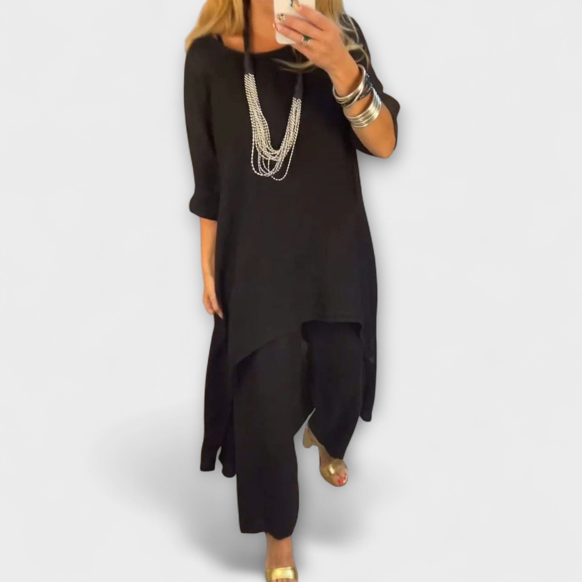 Tabea | Lin Dress med Rund Uringning