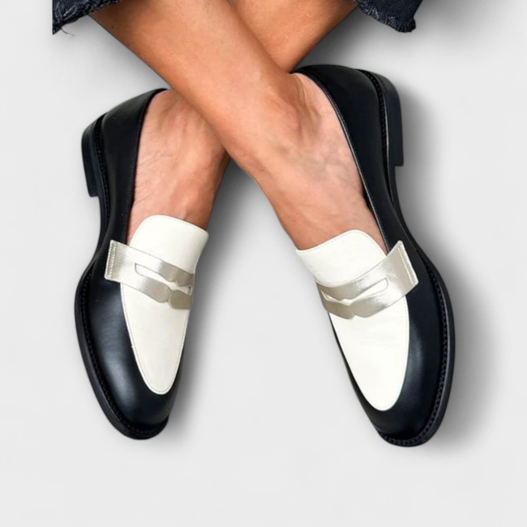 Lina | Svart & Hvit Kontrast Loafers