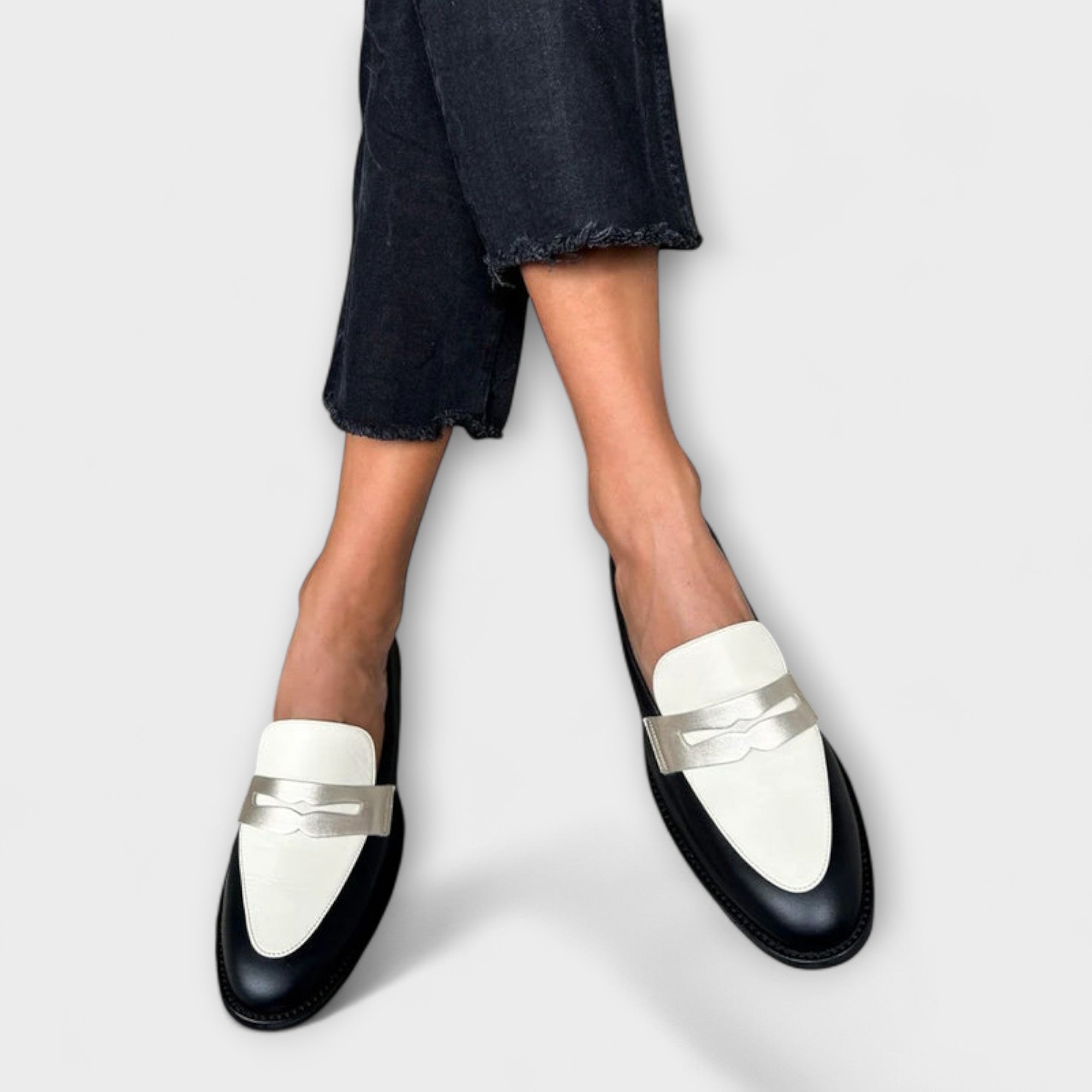Lina | Svart & Hvit Kontrast Loafers