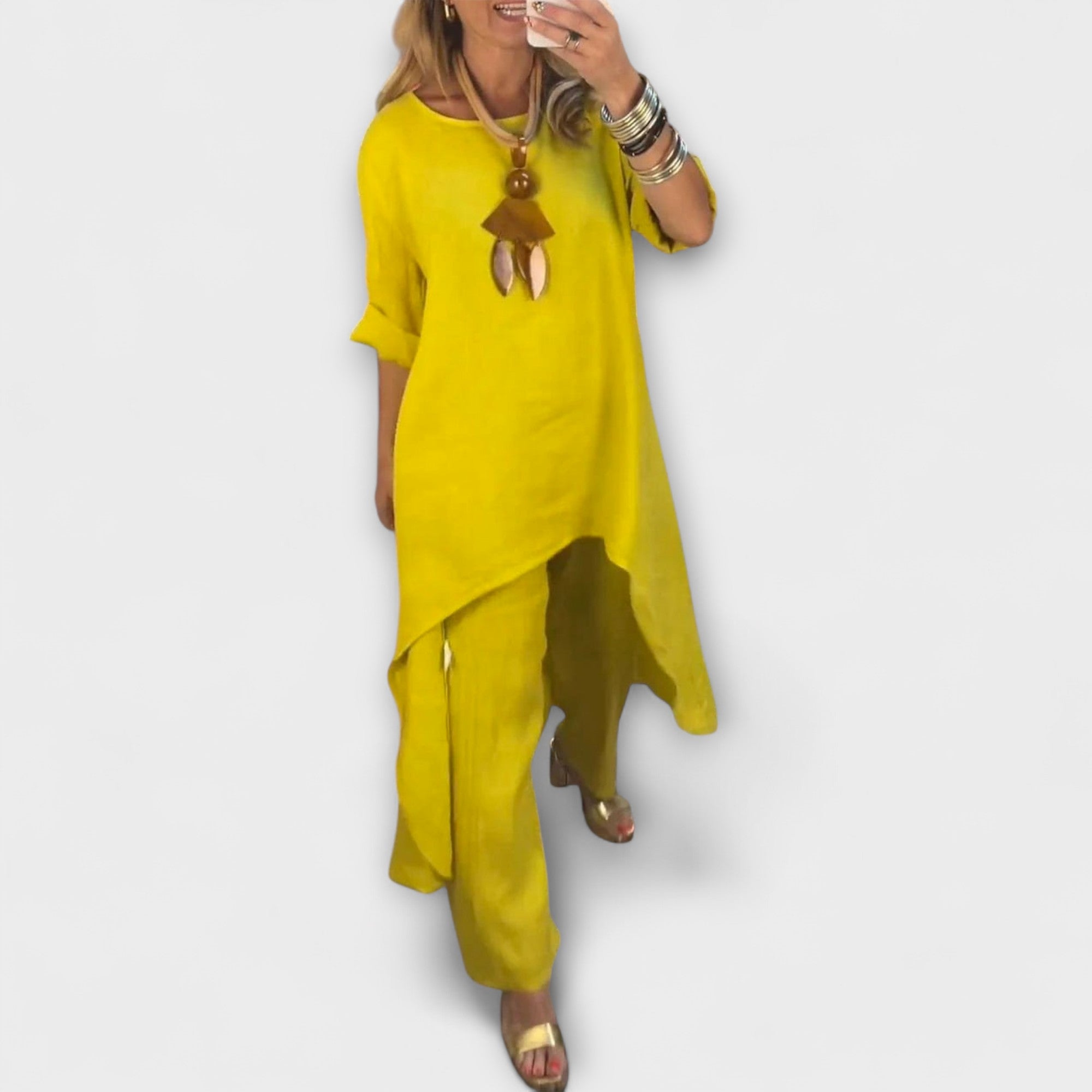 Tabea | Lin Dress med Rund Uringning