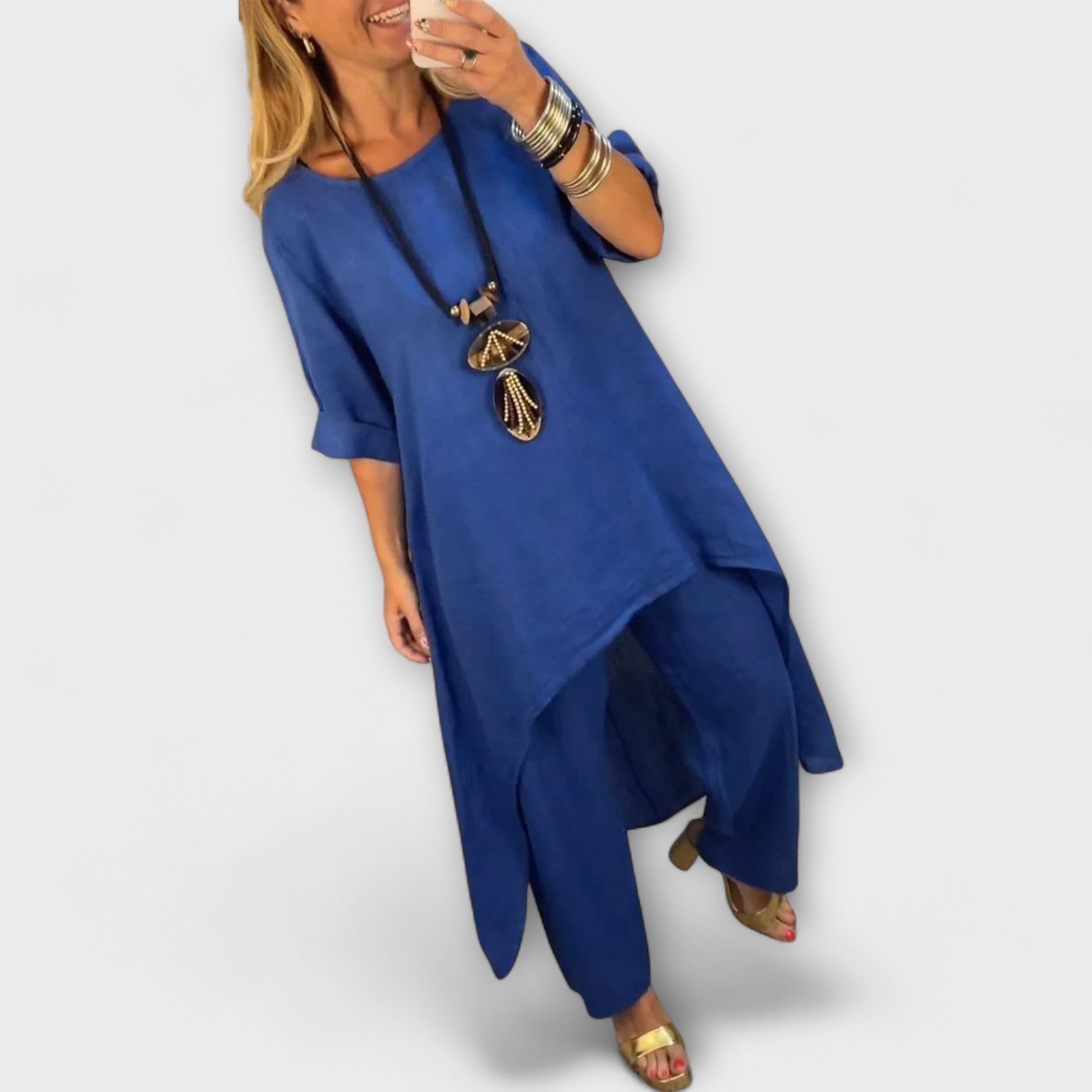 Tabea | Lin Dress med Rund Uringning