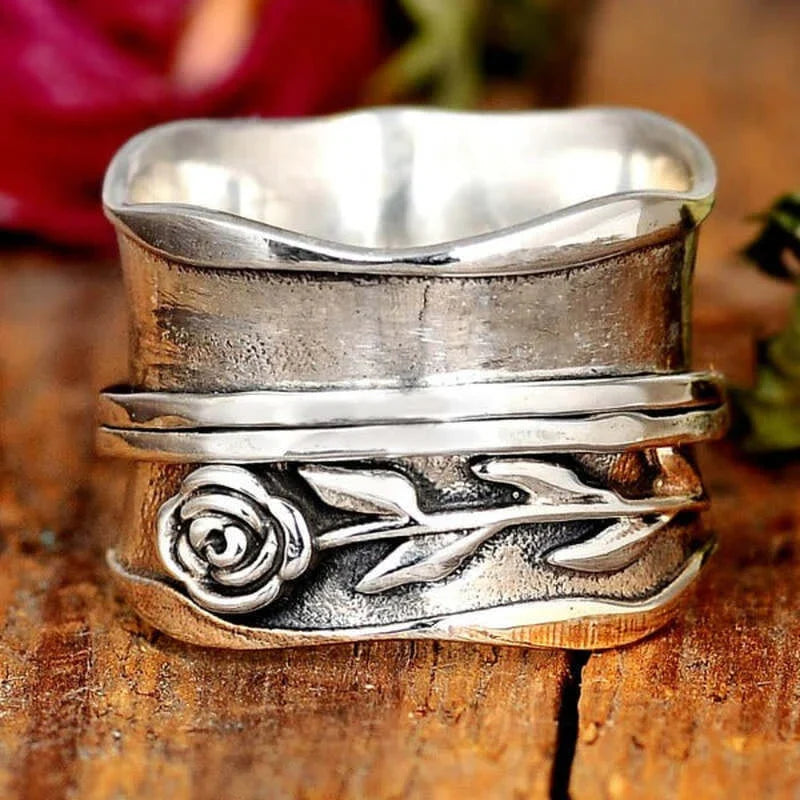 Eira | Sølvring med Rosemotiv og Spinner