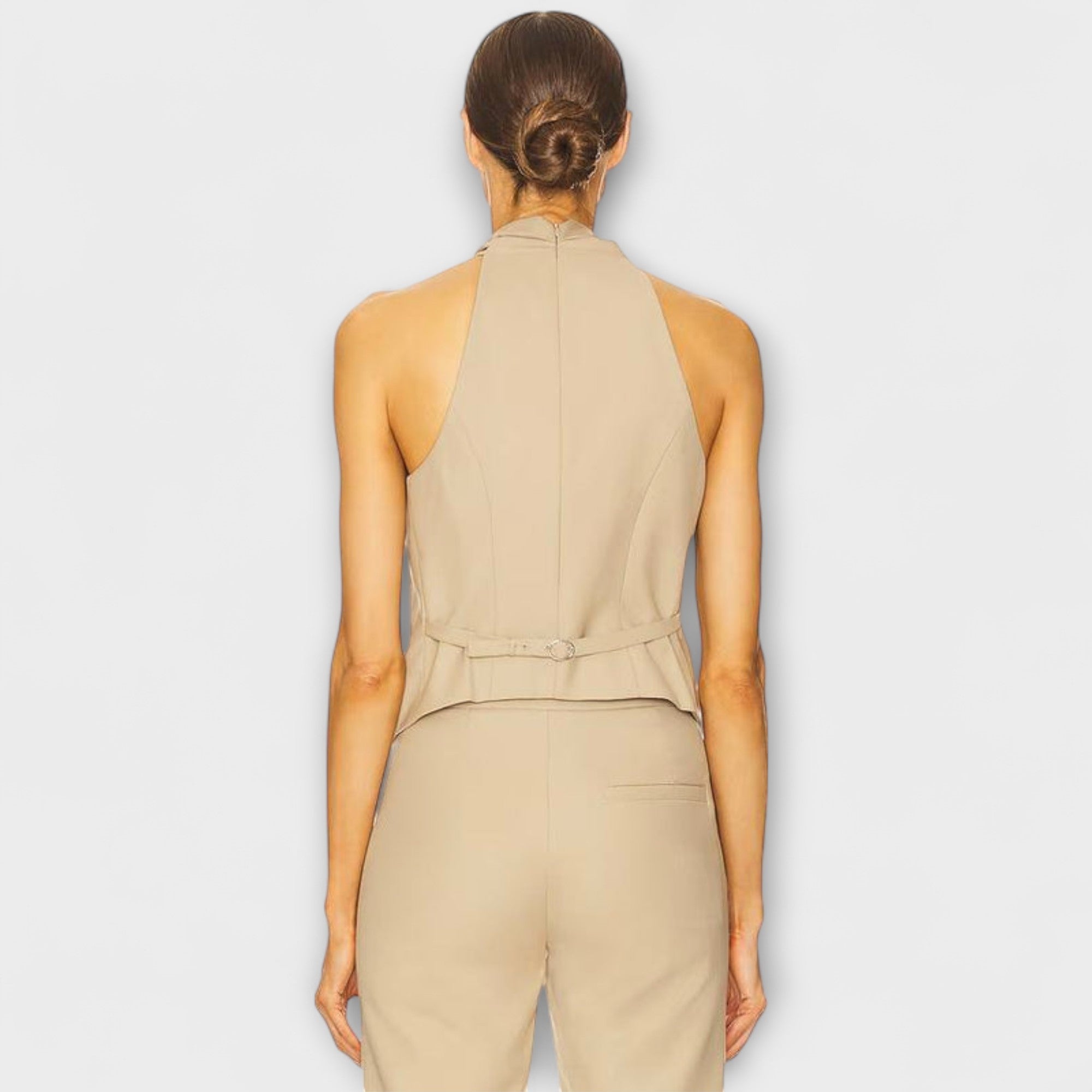 Juni | Crisscross Halter Neck Tank Top